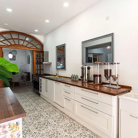 6 At Palazzo Seraphim Boutique Living In St Julians 3*