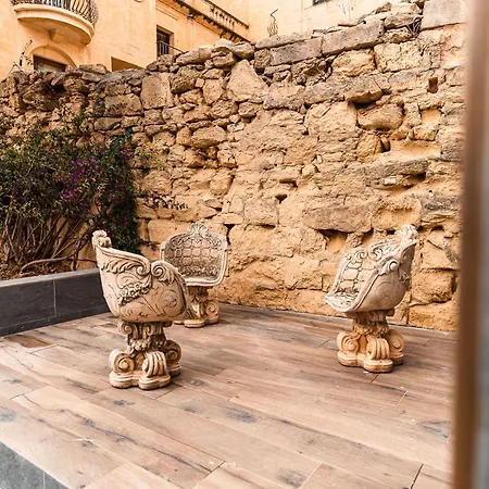 6 At Palazzo Seraphim Boutique Living In St Julians Konukevi 3*