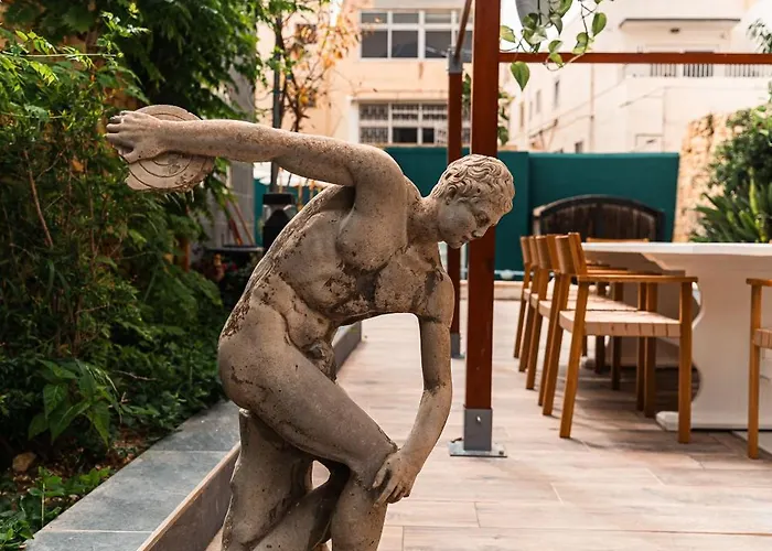 6 At Palazzo Seraphim Boutique Living In St Julians Maison d'hôtes