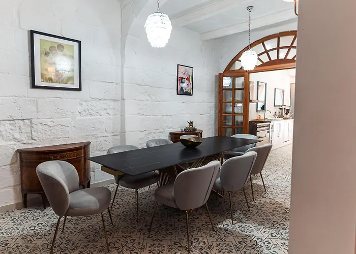 6 At Palazzo Seraphim Boutique Living In St Julians 3*